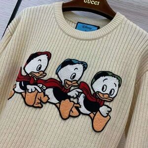 Gucci x Disney Donald Duck Wool Pullover Crewneck Sweater in Ivory Size L